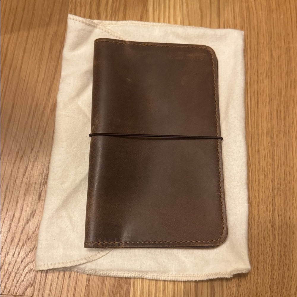 Chic Sparrow B6 Slim Chocolate Folio – Rich Brown Leather – USA Made